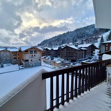 Appartement Centre Village Les Gets, 4 Pax, Parking - Fr-1-623-277
